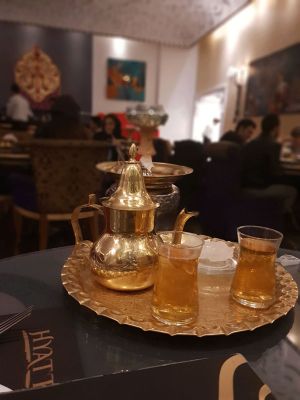 رستوران حیات اندرزگو